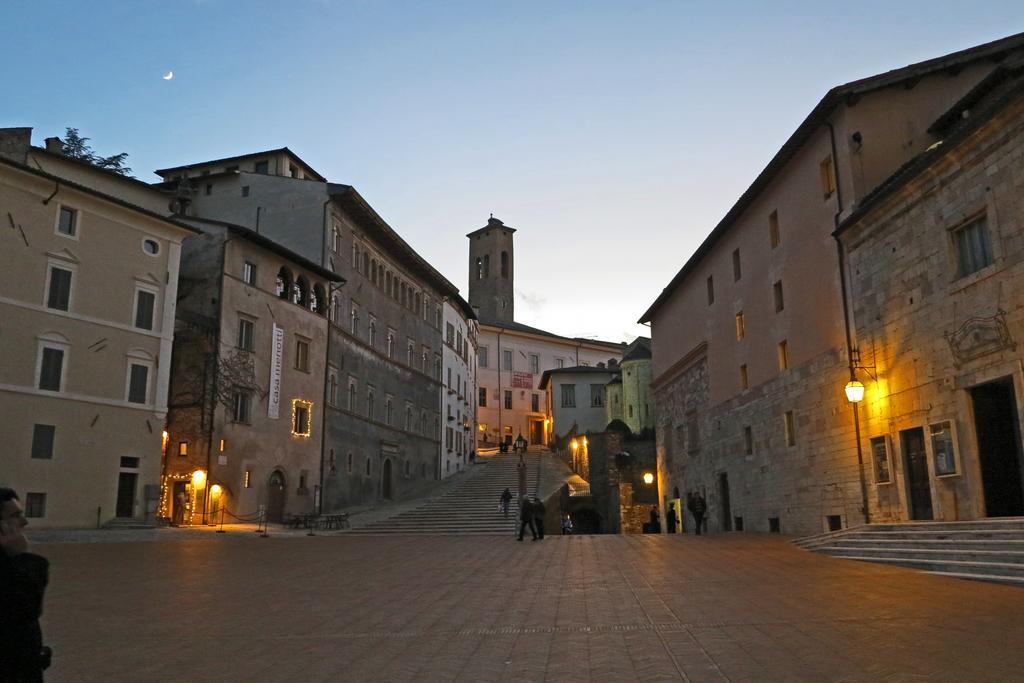 Hotel Clarici Spoleto Buitenkant foto