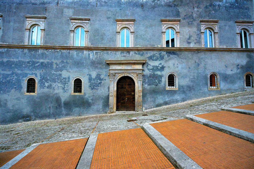 Hotel Clarici Spoleto Buitenkant foto