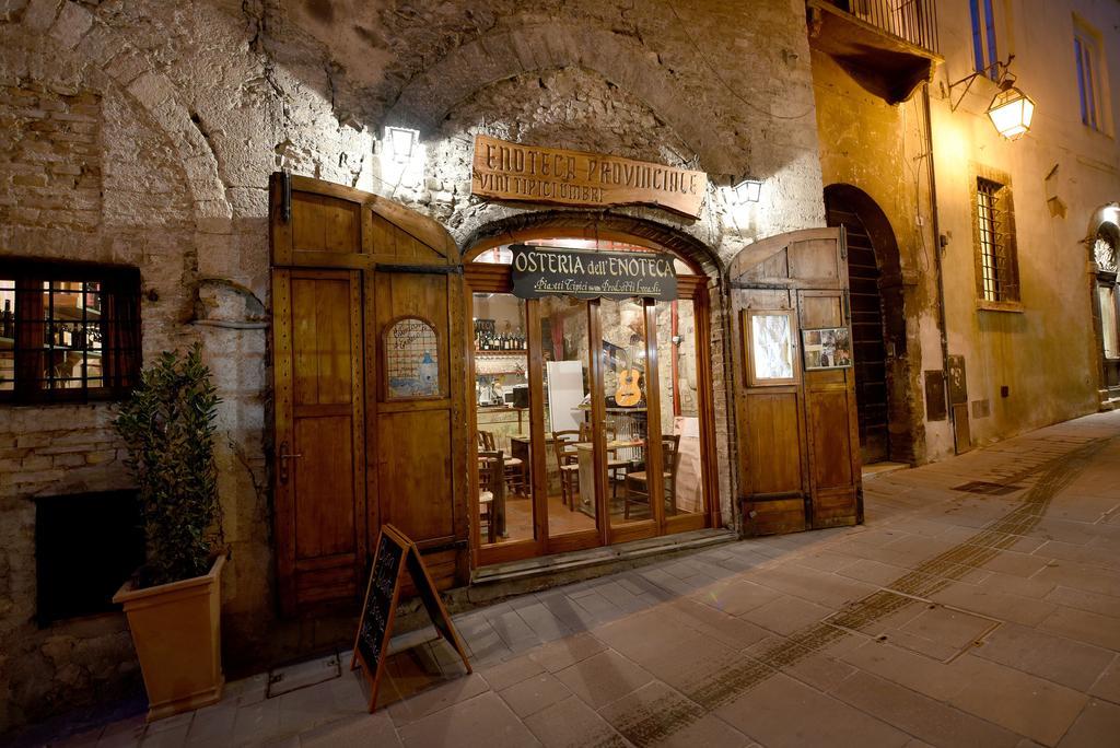 Hotel Clarici Spoleto Buitenkant foto