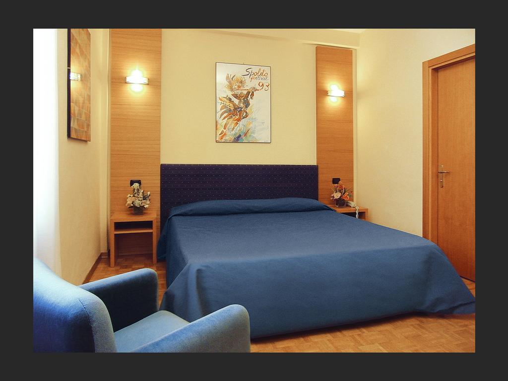 Hotel Clarici Spoleto Buitenkant foto