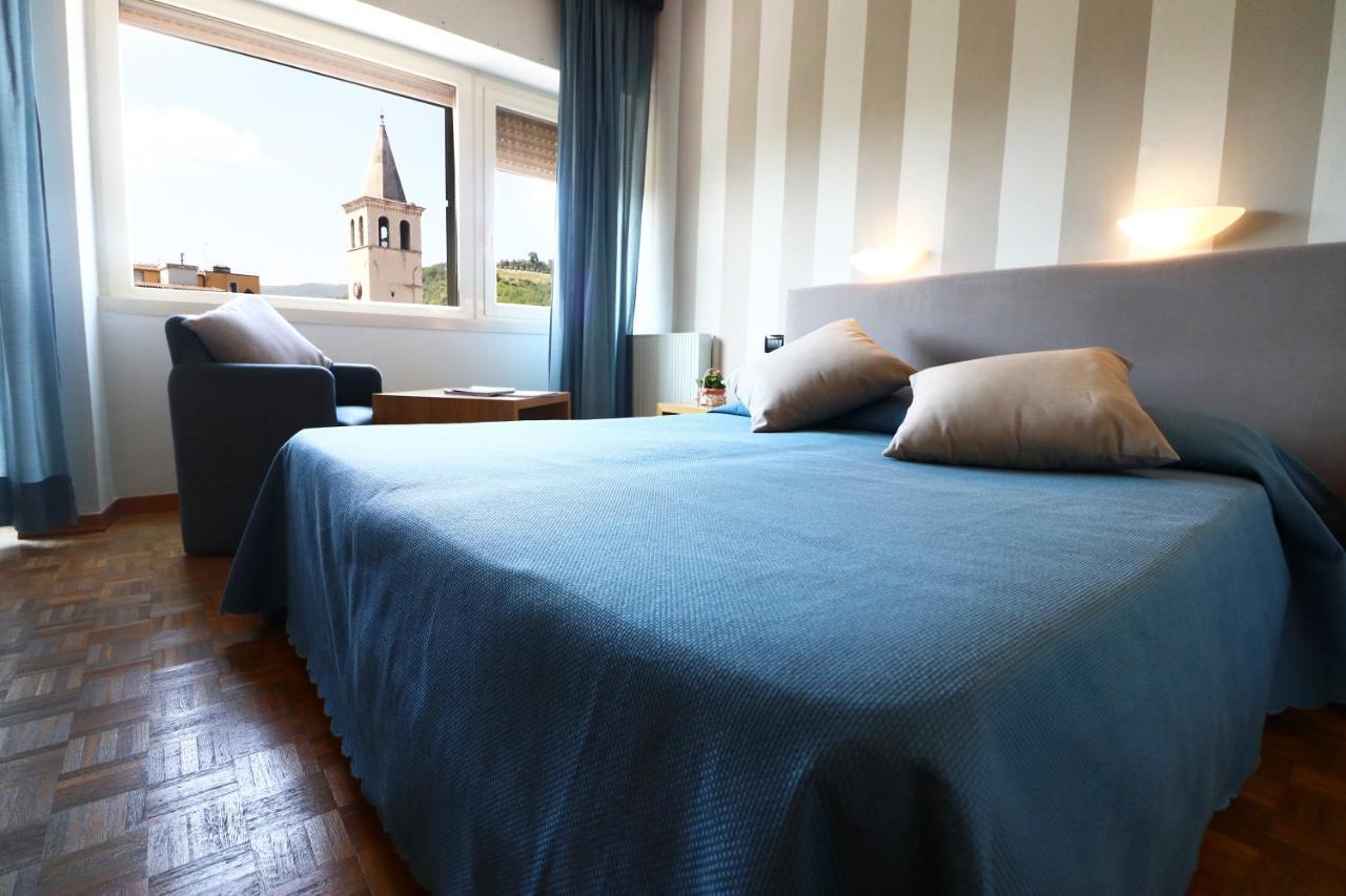 Hotel Clarici Spoleto Buitenkant foto